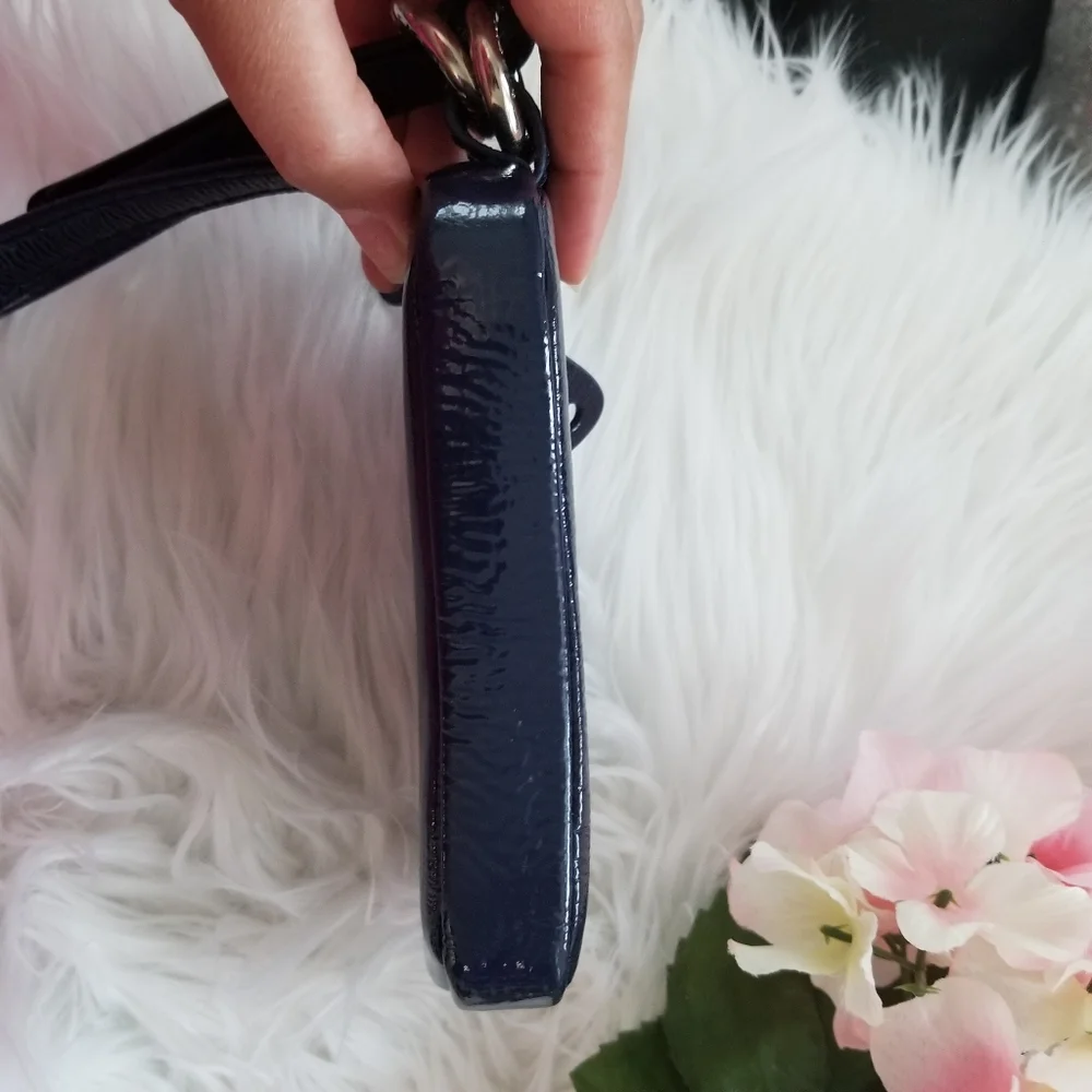 AMERICAN EAGLE Blue Wristlet Bag..